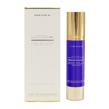 Vital Recover K is a unique cream that blends Arnica, Camomile, and Vitamins A and E. This combo enhances microcirculation in the epidermis, stimulating skin regeneration.